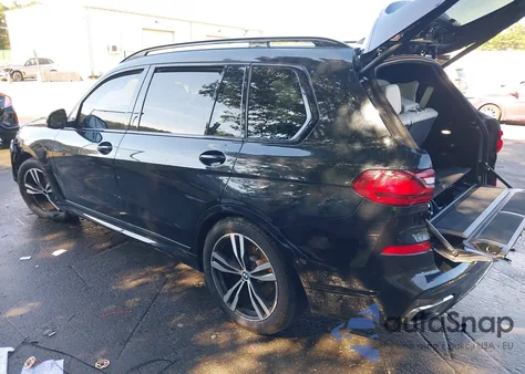 2020 BMW X7 xDrive40I z USA, uszkodzony, nr VIN 5UXCW2C09L9A01443